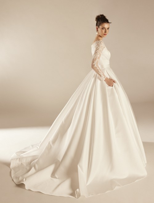 https://elisebride.ro/images/stories/virtuemart/product/MADAME 3.jpg